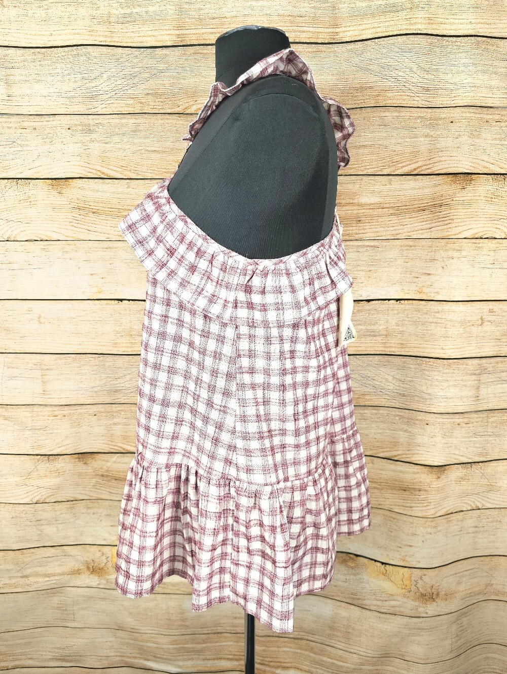 Entro NWT Gingham Plaid Ruffle Halter Top Shirt Size Medium - Picture 3 of 6